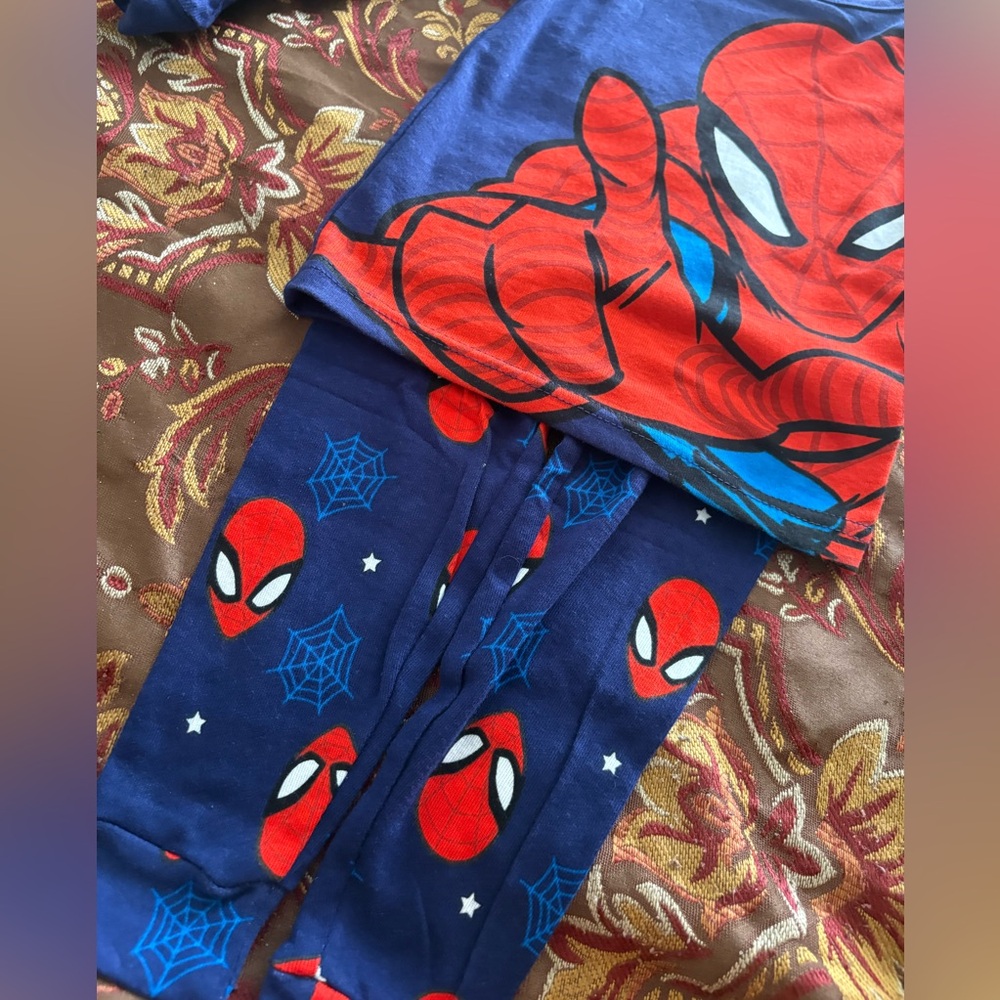 Marvel Toddler Long Sleeve Shirt and Pants Pajama Set, 2-Piece, Sizes3t